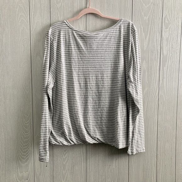 Grace & Karma Gray White Stripe Top XL NWT - Picture 3 of 3